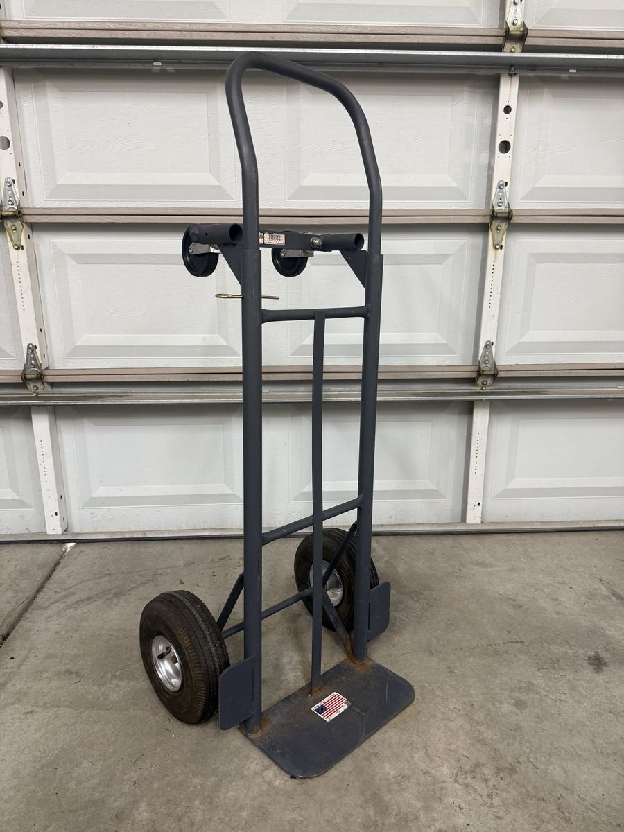 Milwaukee Convertible Dolly Hand Truck