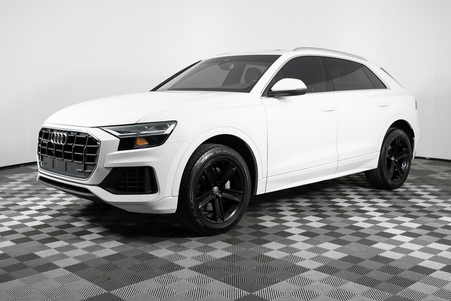 2019 Audi Q8 quattro Premium 55 TFSI