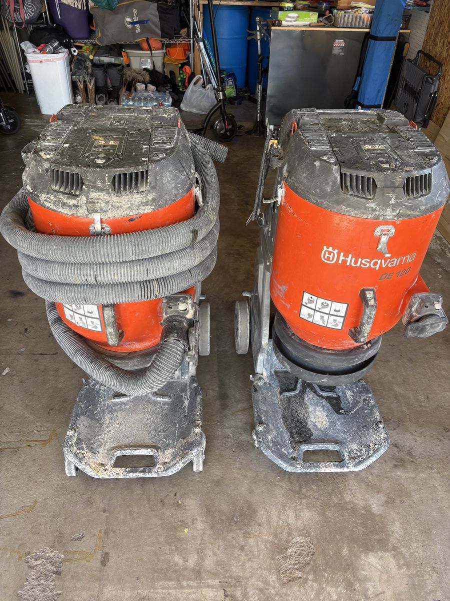 Husqvarna DE 120 vacuums 