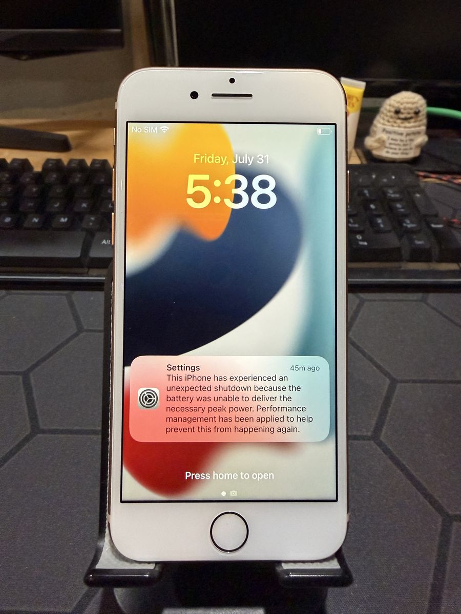 Apple iPhone 8 64GB Gold