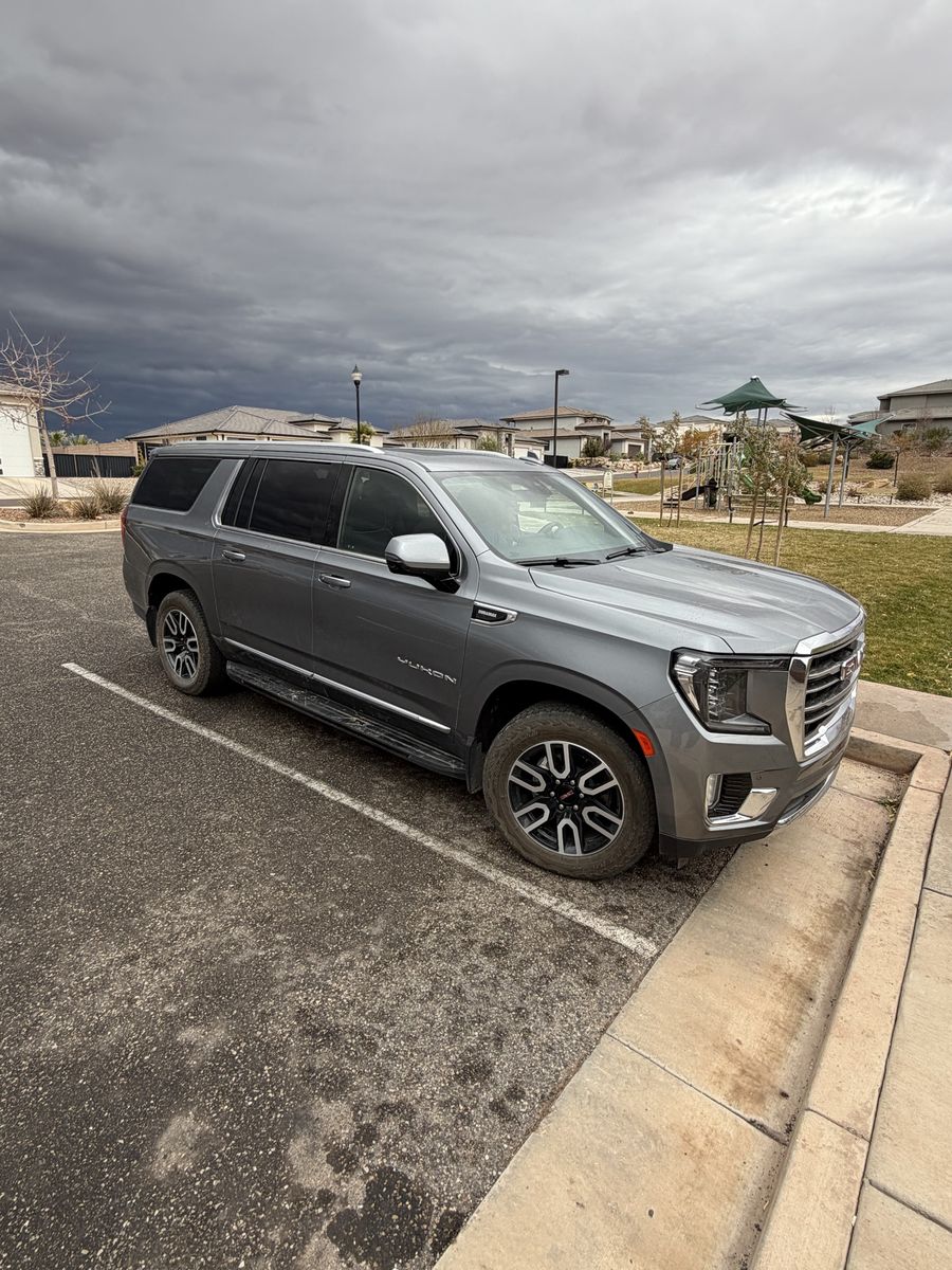 2022 GMC Yukon XL SLT