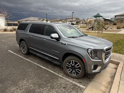 2022 GMC Yukon XL SLT