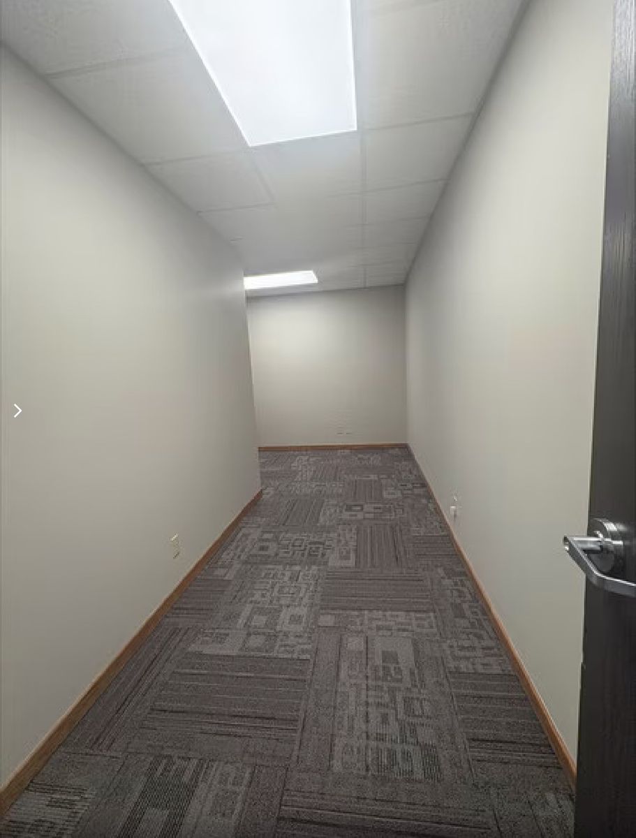 Main image 5