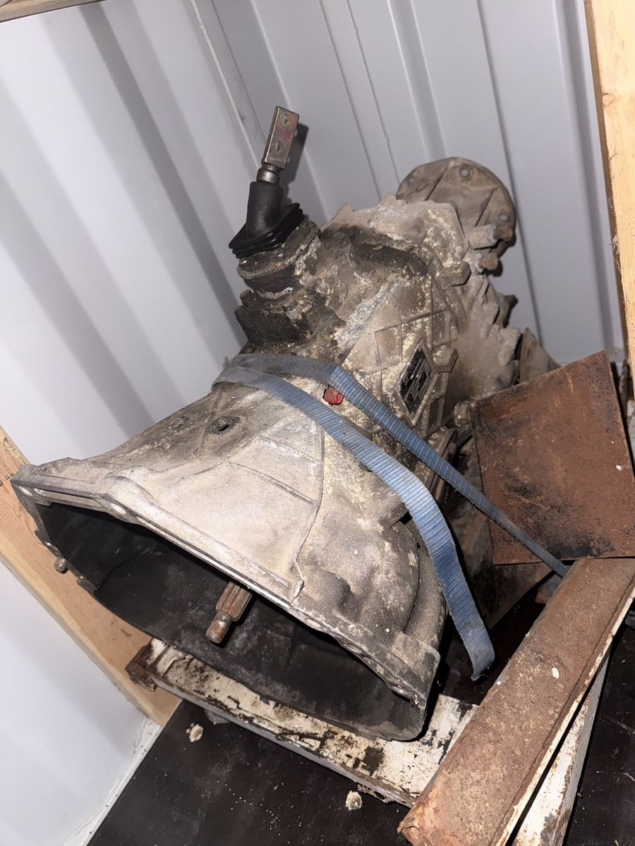 Ford ZF5 Transmission