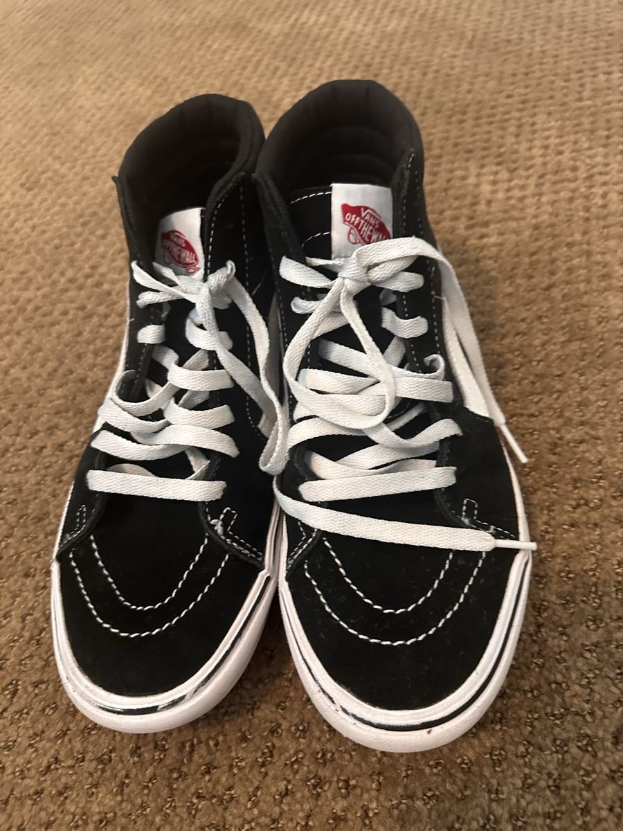 Vans Sk8-Hi Black and White High Top Sneakers Men's 7.5 (Women’s 9)