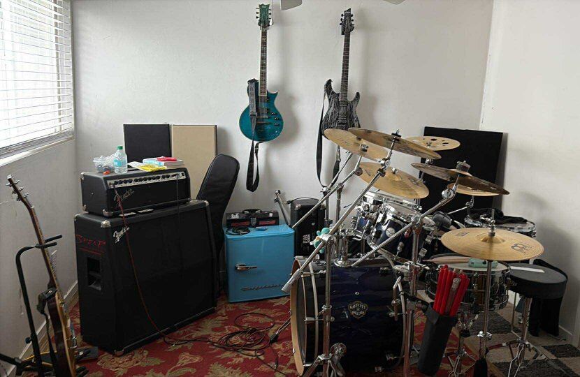 Post-hardcore band seeks