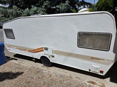 1980 Fleetwood Prowler LT single axle travel trailer