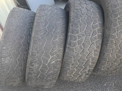 (4)Pathfinder All Terrain. 275/60R20