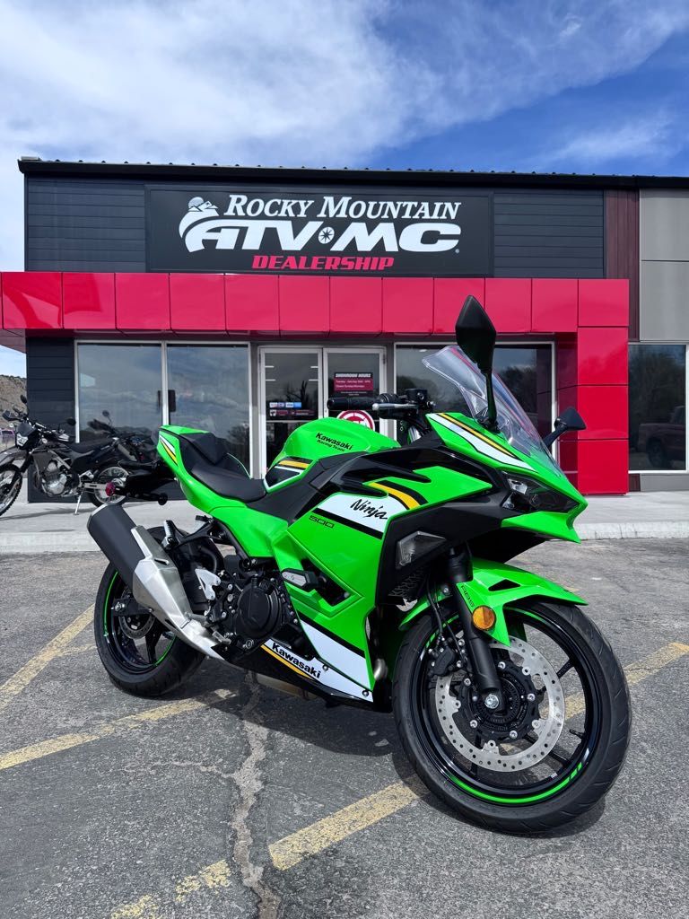 2025 Kawasaki Ninja® 500 KRT Edition SE ABS