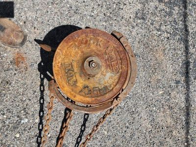 Vintage Yale Triple K Block & Tackle Hoist - Model 33 - 1 Ton Capacity