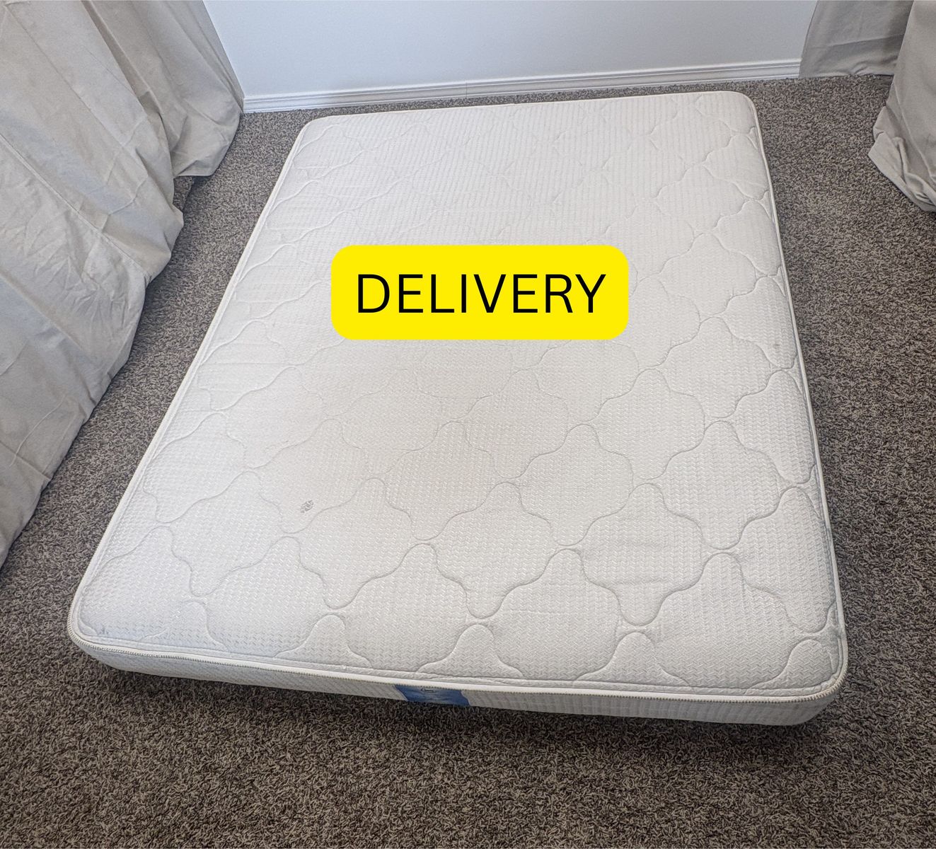 DELIVERY - SERTA LUXURY - 8 inch CLEAN King Mattress - GOOD CONDITION