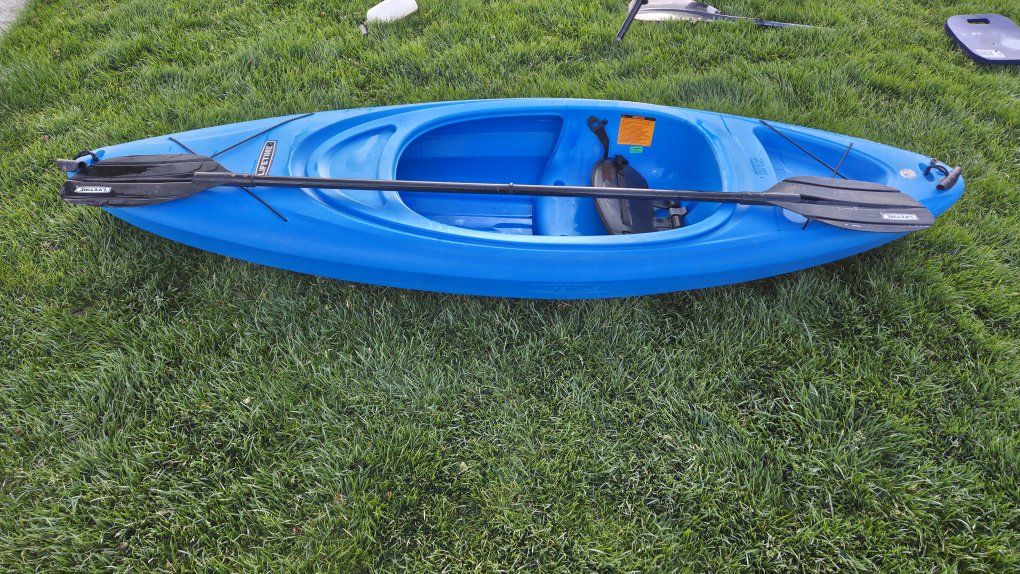 Lifetime Pacer Kayak Blue with Paddle - Perfect for Kids & Beginners