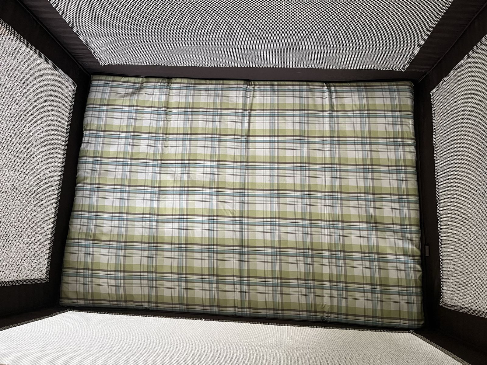 Main image 3