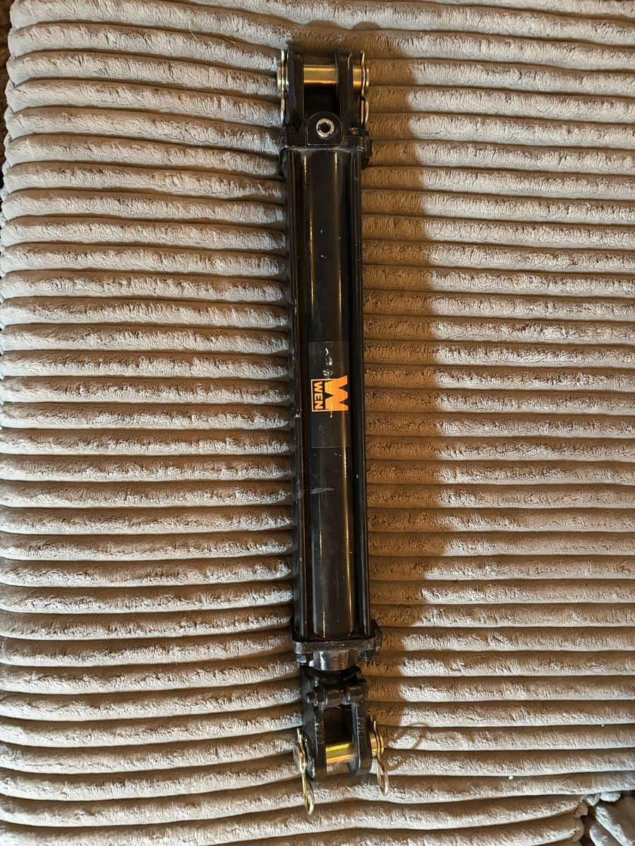 WEN TR2516 Hydraulic Cylinder - 2.5" Bore, 16" Stroke, 1.125" Rod Diameter - Farm & Industrial Equipment