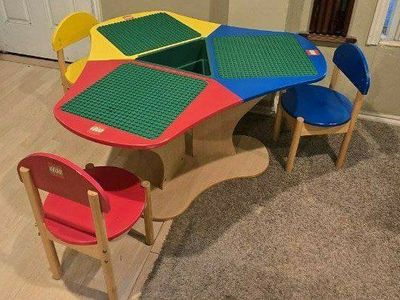 LEGO Education Play Table Solid Hardwood 3 Matching Lego Chairs Building Plates Duplo Quatro