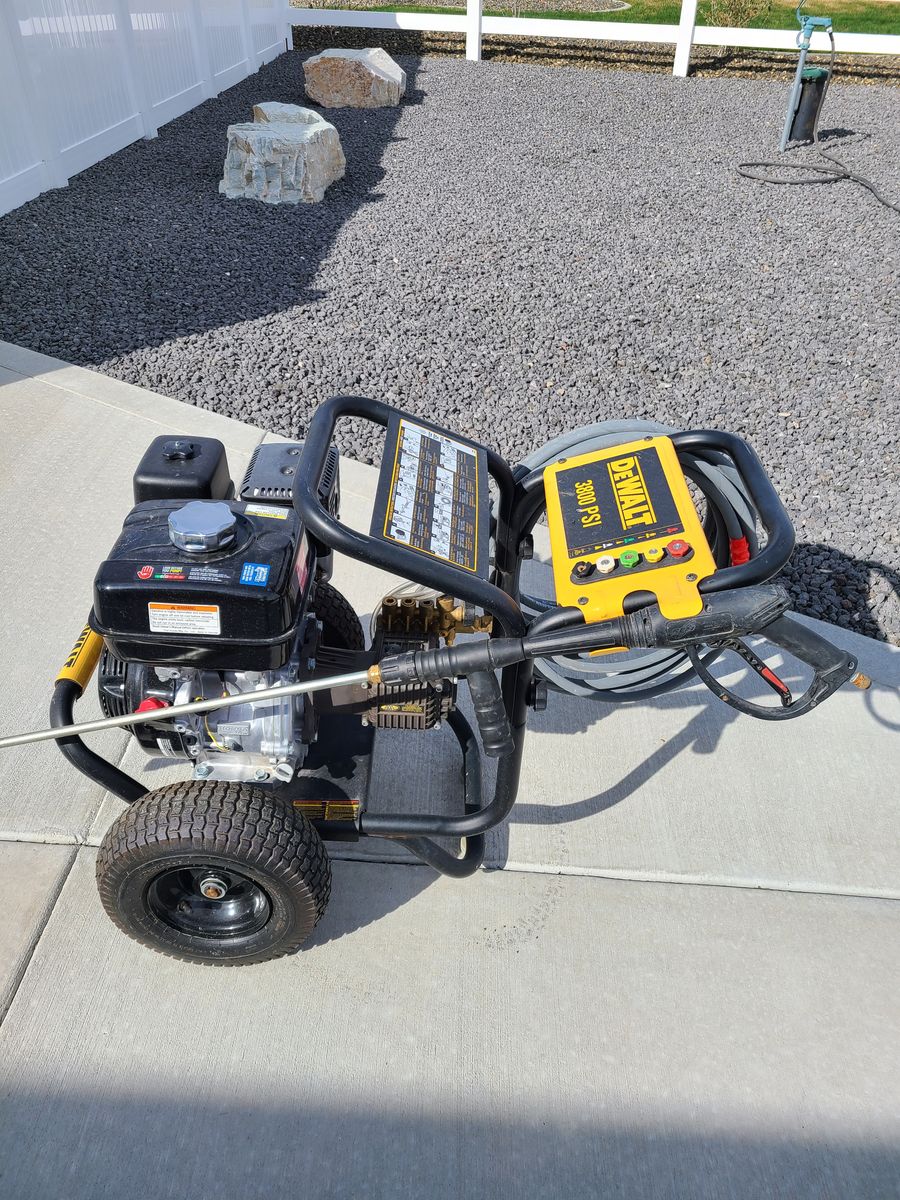 DeWalt gas pressure washer 3800 psi 3.5 gpm