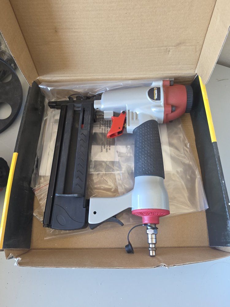 Central Pneumatic 2-in-1 Air Nailer/Stapler - 18 Gauge, Lightweight Design