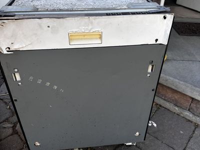 FREE Panel Ready Bosch dishwasher (Parts)