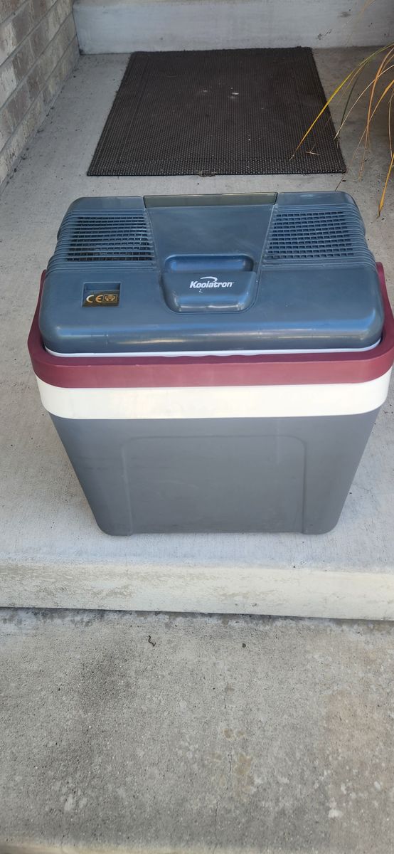 Koolatron 12 volt portable cooler