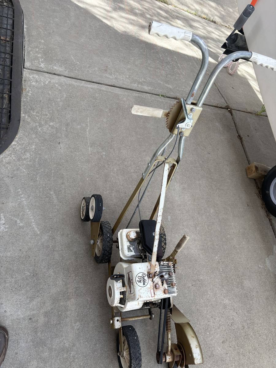 Golden Boy Gas Powered Edger