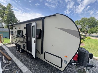 Upgraded 2018 Rockwood Minilite 2508 Bunk House