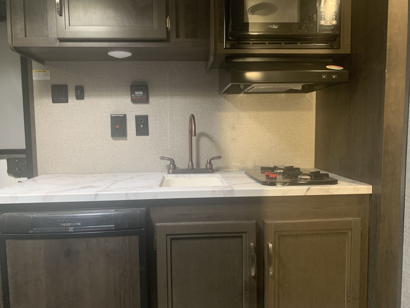 Main image 13