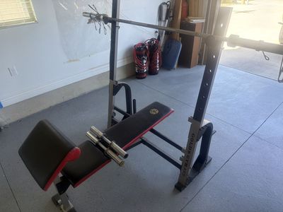 Golds weight bench