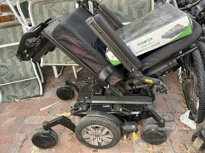 QUANTUM Q6 EDGE 2.0 i-LEVEL POWER TILT POWER CHAIR