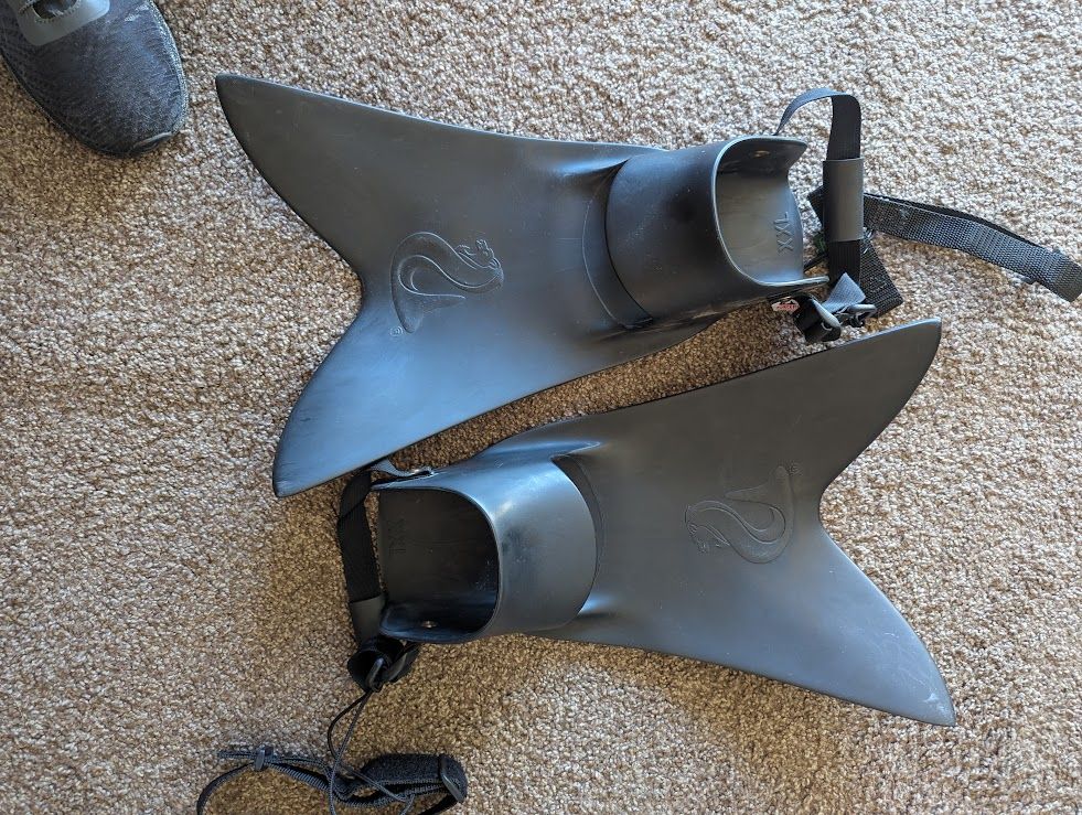 Force Fins