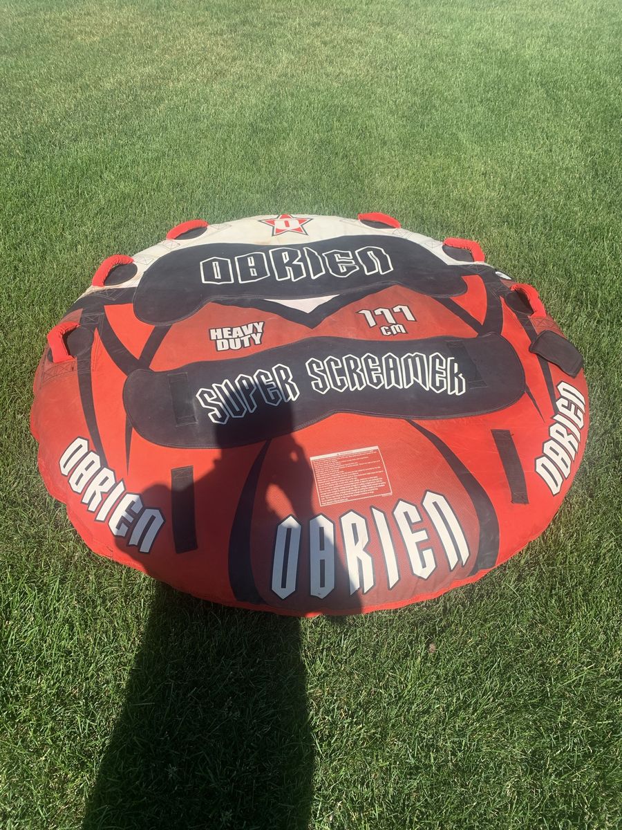 O’Brien 2 person SuperScreamer towable perfect condition.