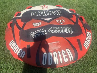 O’Brien 2 person SuperScreamer towable perfect condition.