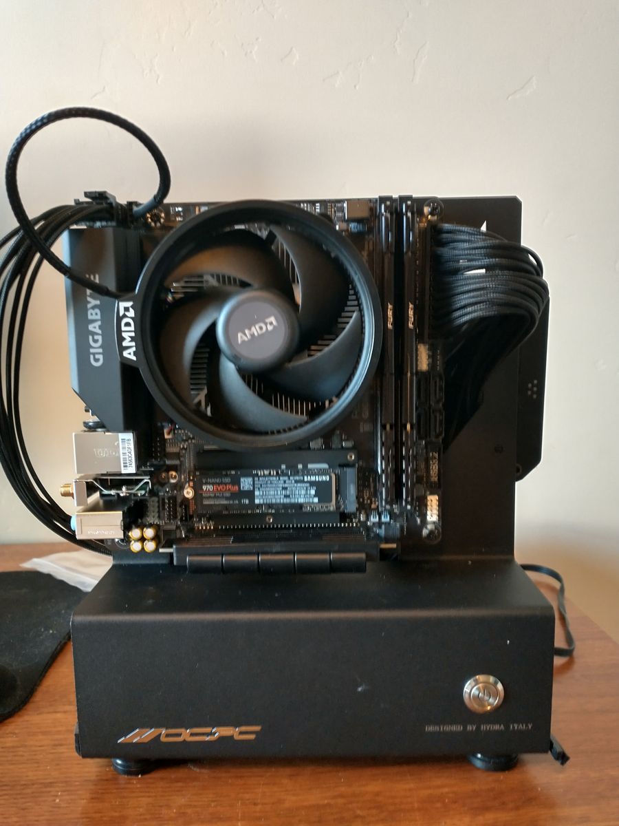 Custom Mini-ITX Gaming PC