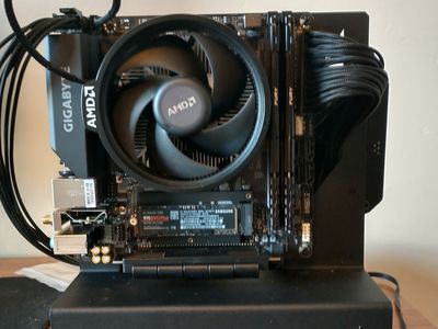 Custom Mini-ITX Gaming PC