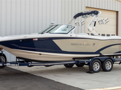 2016 Mastercraft X26 | 7.4L Engine 368 hrs