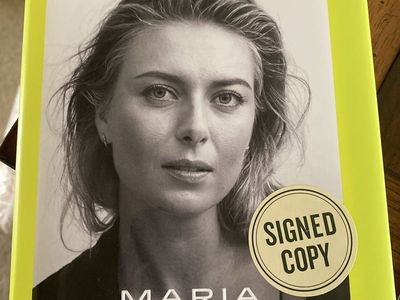 Maria Sharapova signed book