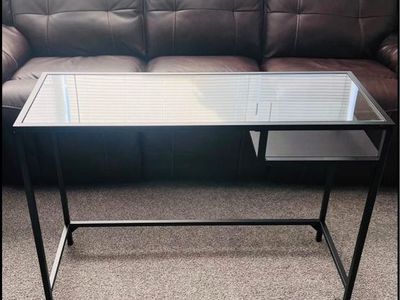 IKEA VITTSJÖ Laptop Table