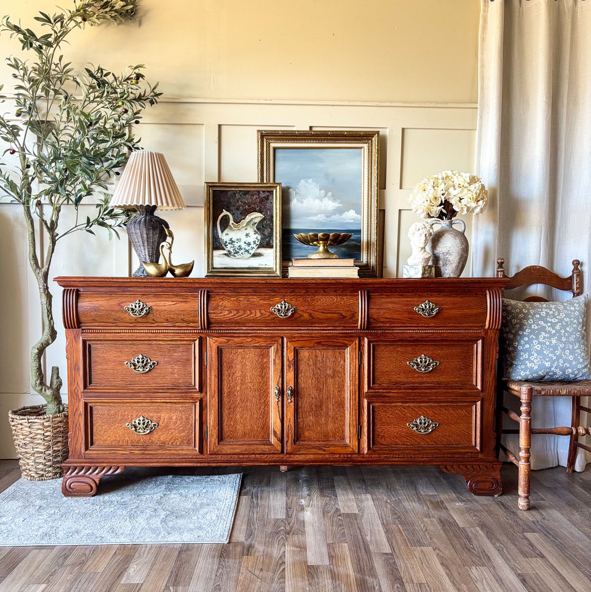 *FREE DELIVERY* Vintage Lexington Wood Dresser