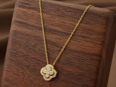 Luxury Beautiful Modern Clover Necklace for Stylish Moments