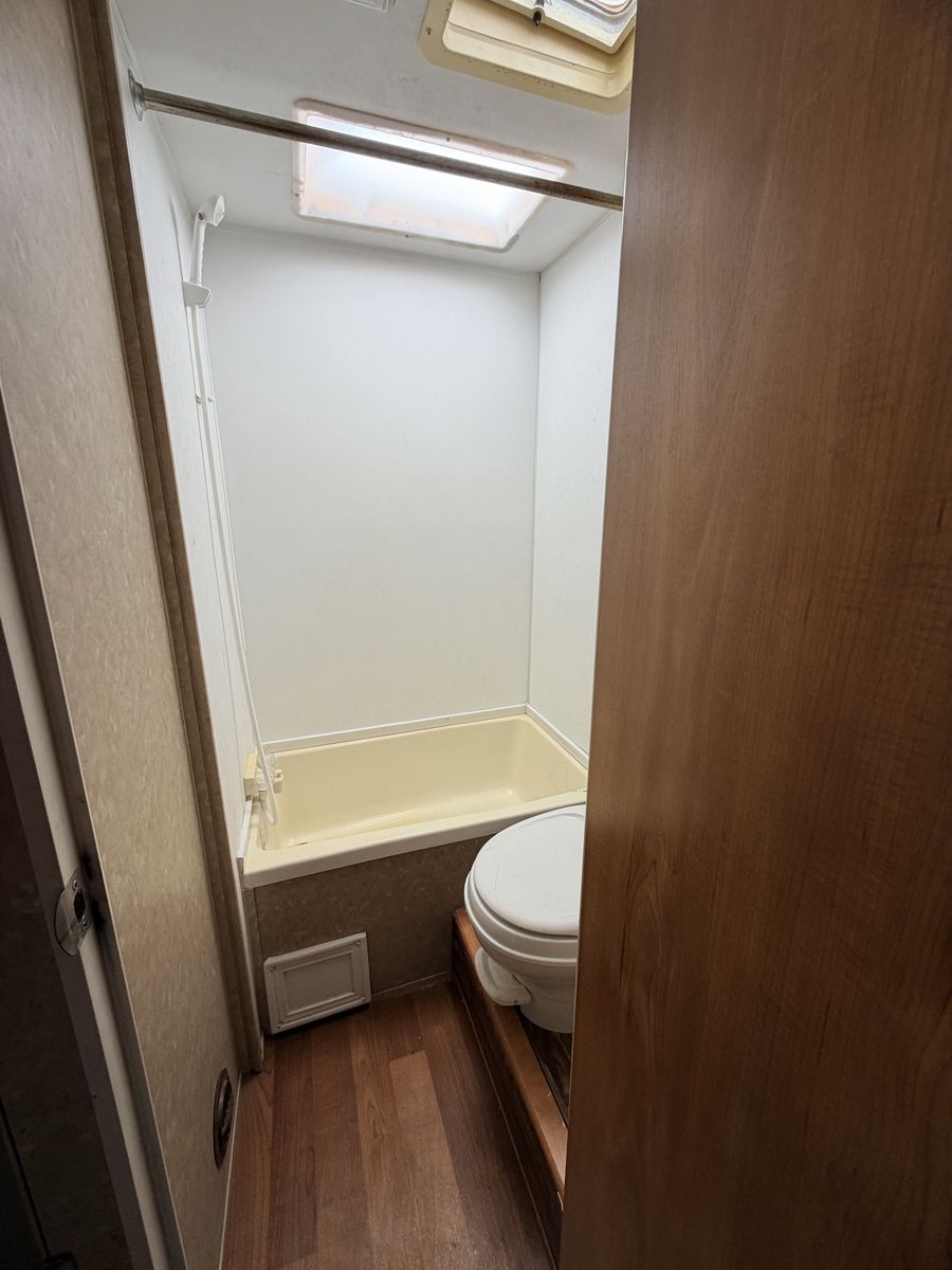 Main image 6