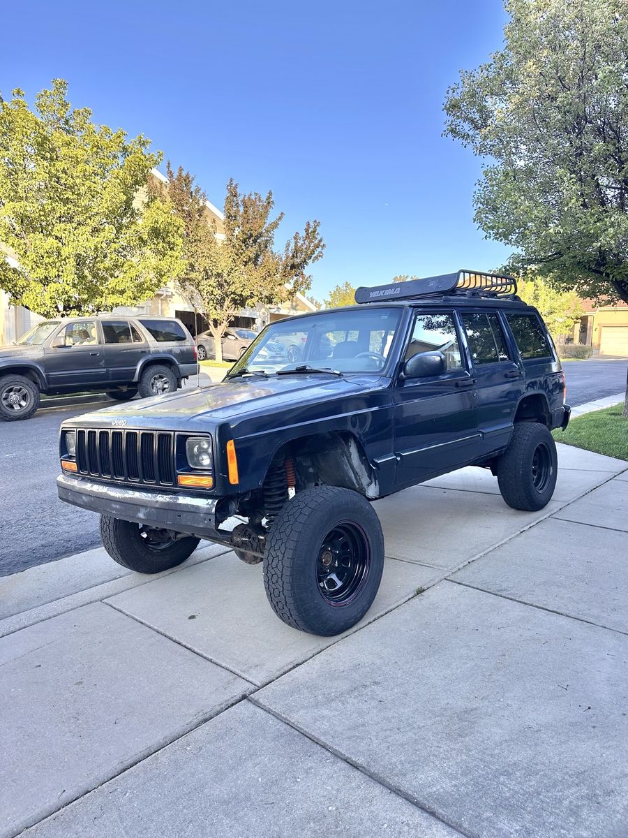 2000 Jeep Cherokee Classic