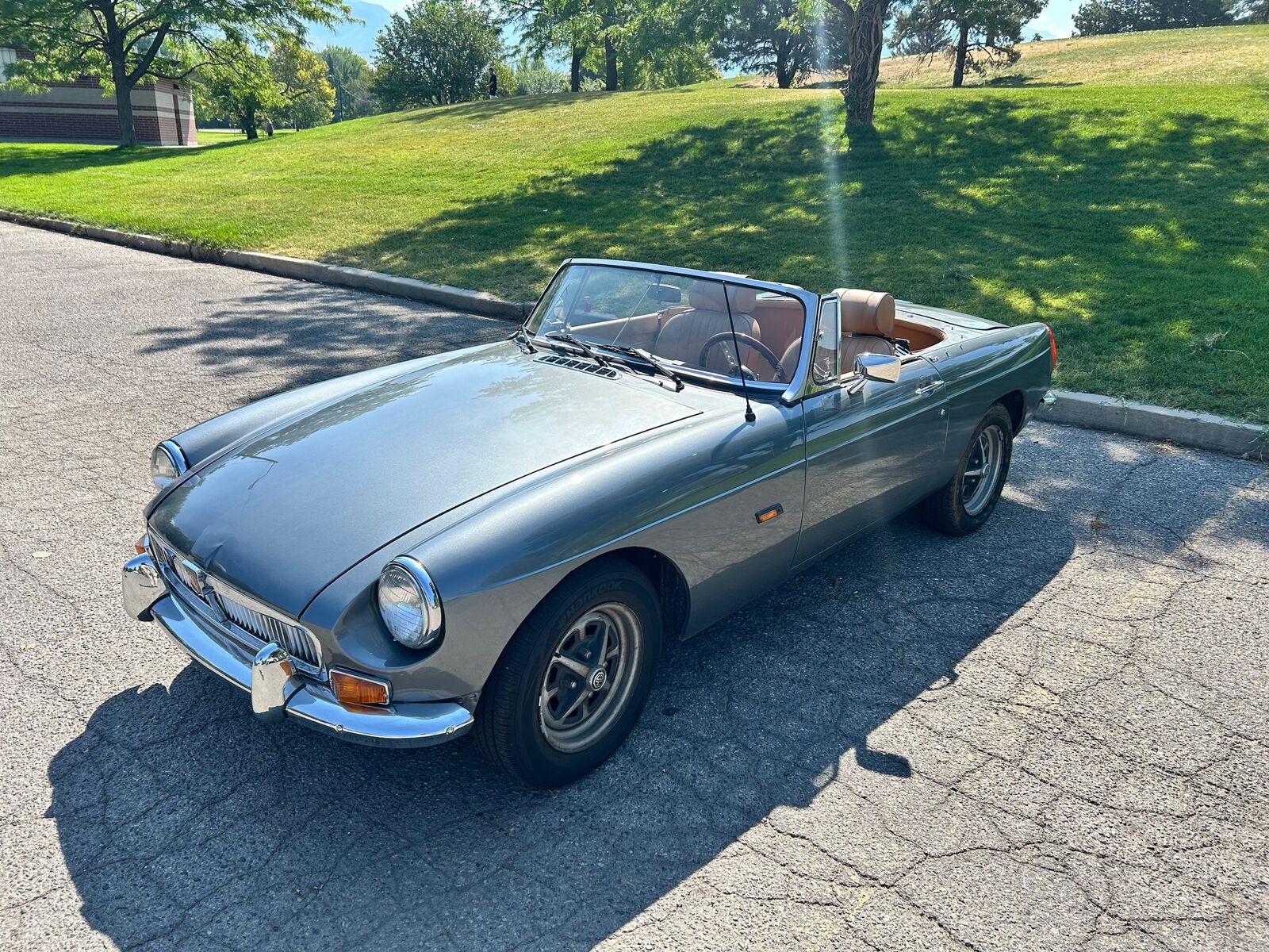 1977 MG B 