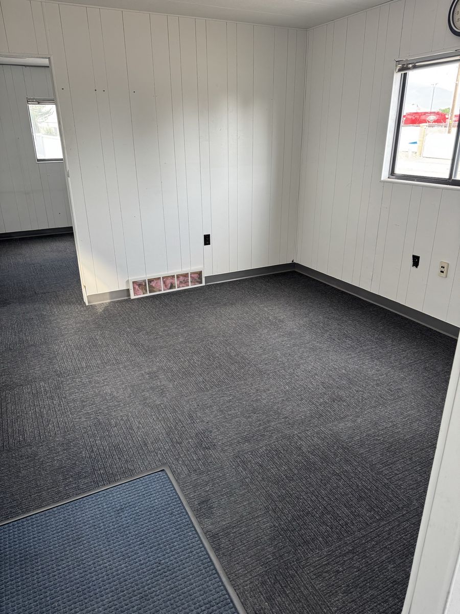 Main image 7