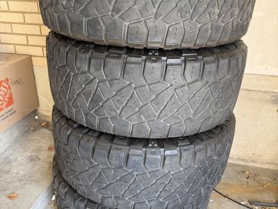 Set of 4 Nitto Ridge Grappler 35x12.50R20LT Tires