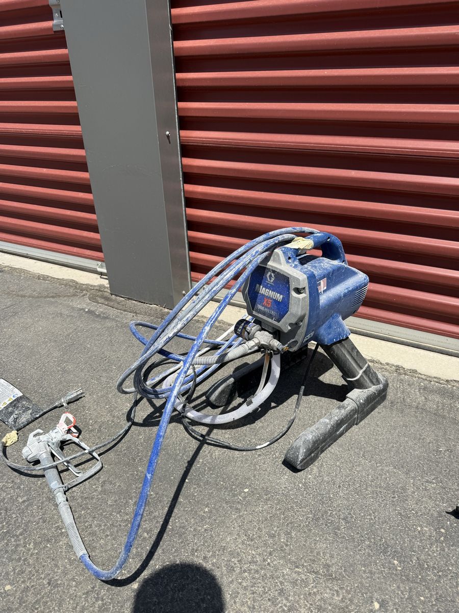 Graco Magnum X5 TrueAirless Paint Sprayer - Used Condition