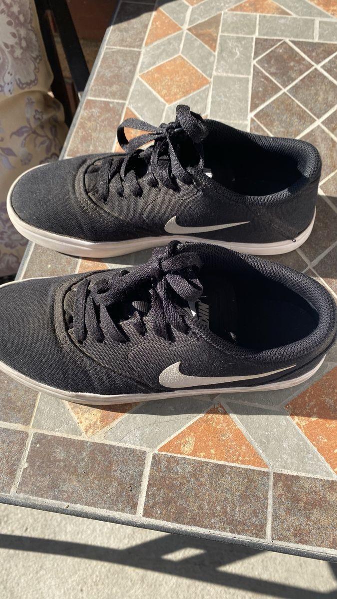 Nike SB Charge Canvas Youth Skate Shoes Black Size 4.5Y