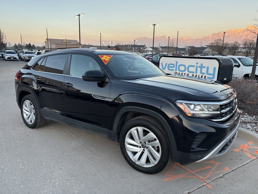 2022 Volkswagen Atlas Cross Sport SE 4Motion