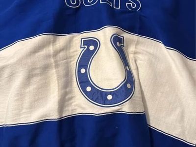 Colts poncho
