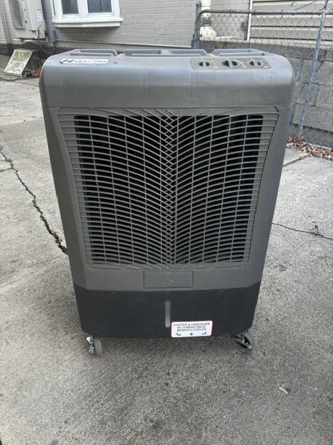 Hessaire MC37M Mobile Evaporative Cooler Swamp Cooler with Manual and Hardware