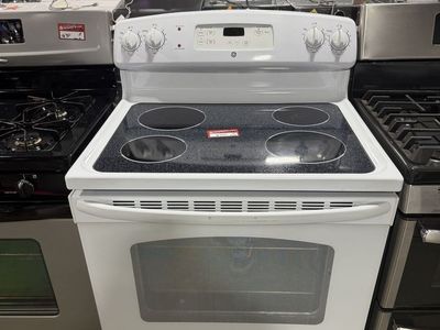 GE White Glass Top Electric Range Stove with 4 Burners and Oven