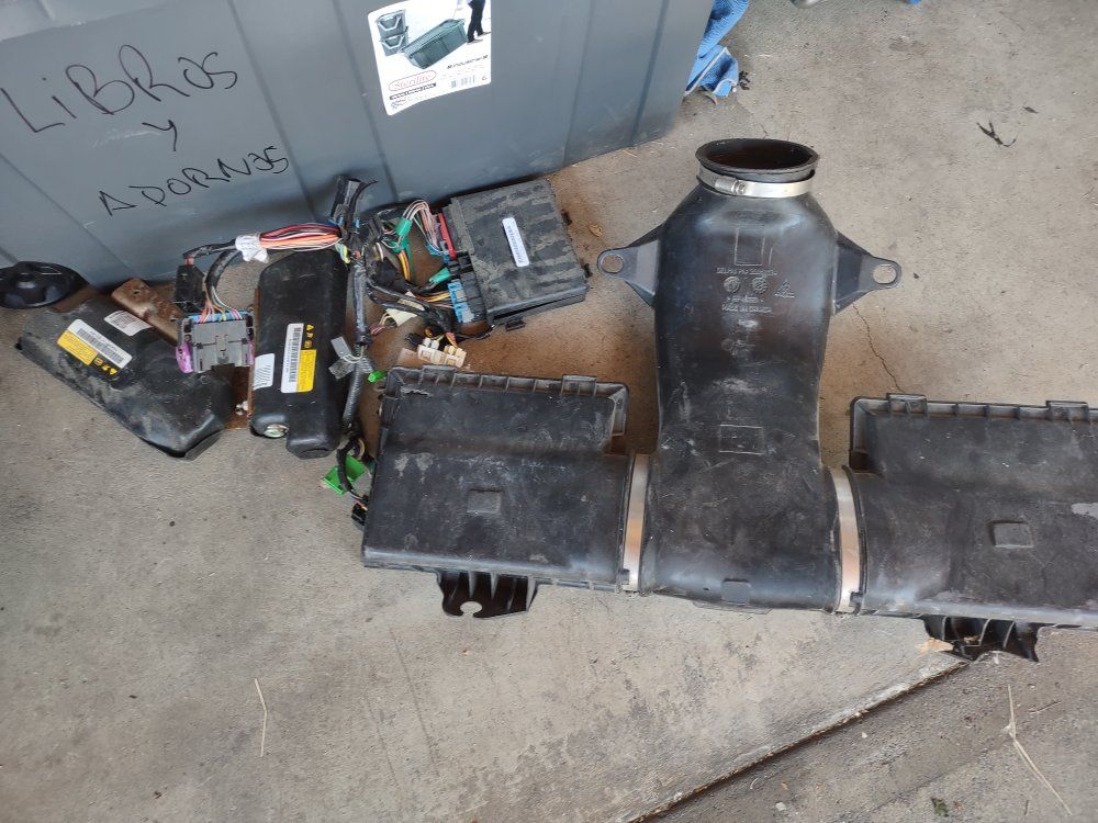 Main image 3